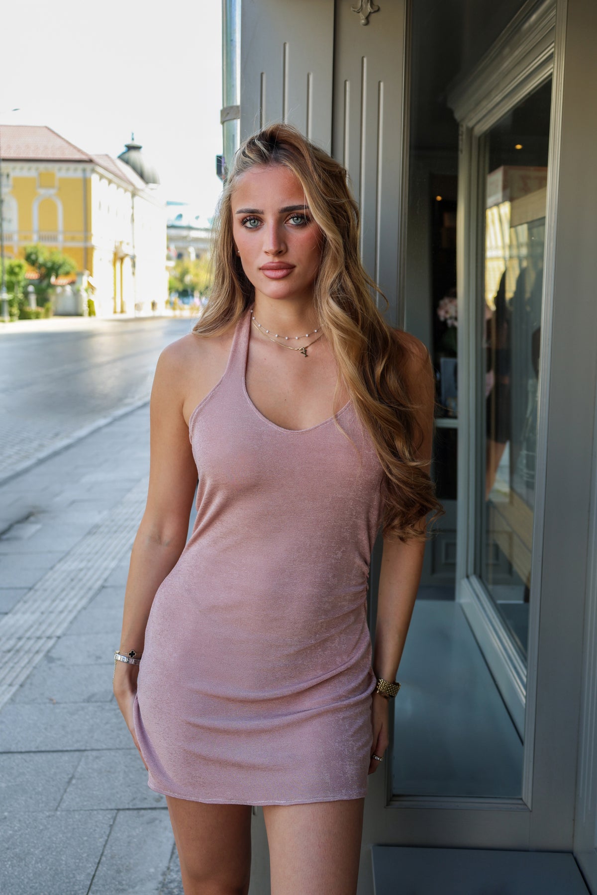 EX ÉLAN Candy Pink – Вталена розова мини рокля с набори от EX Code